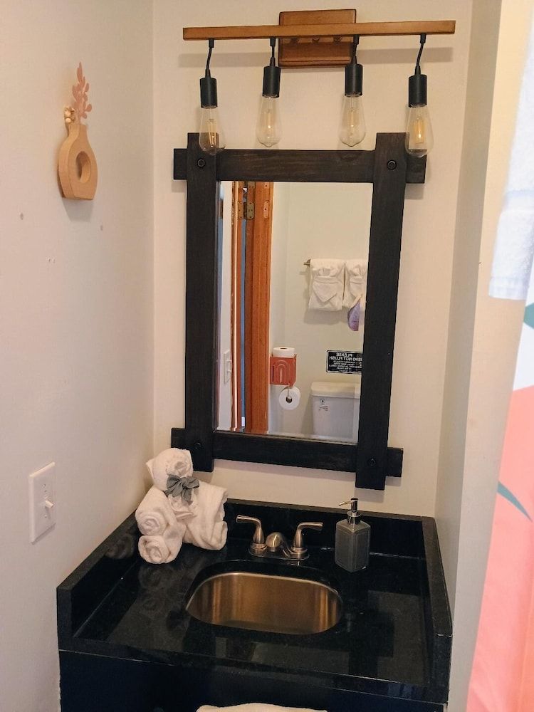 Wild Mountain Lodge Deluxe Suite, Mountain View 6