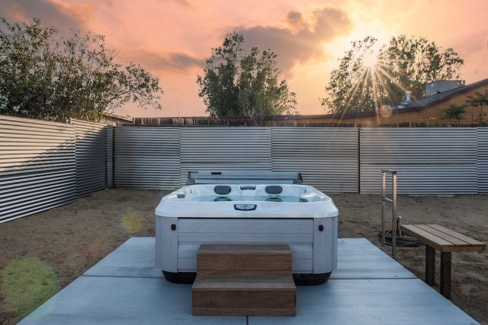 Skull Rock Cottage - Walk To Town & Hot Tub, Star Gazing 1 Bedroom Home House, 1 Bedroom 13