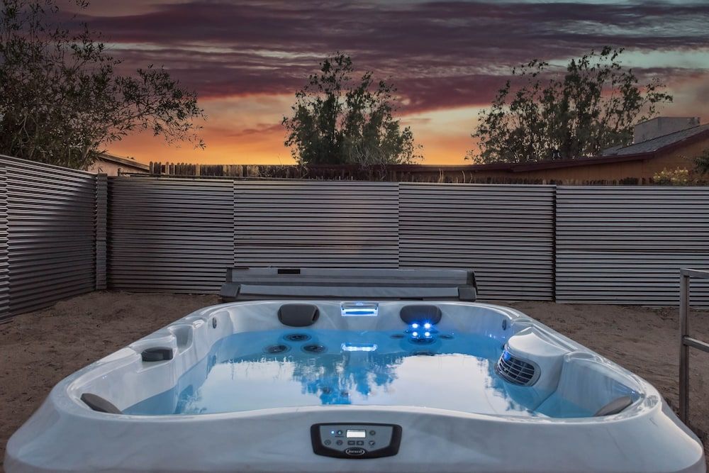 Skull Rock Cottage - Walk To Town & Hot Tub, Star Gazing 1 Bedroom Home House, 1 Bedroom 14