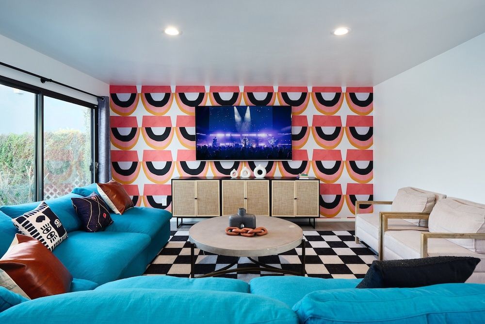House (4 Bedrooms)