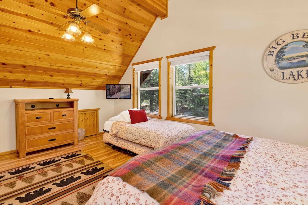 Cub's Cabin #2561 House, Multiple Beds, Pool Access, Mountain View (2561) 4