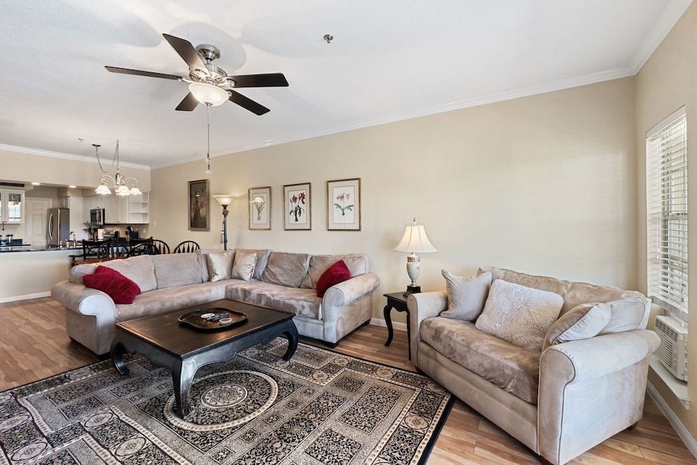 Paradise Island Condo, Multiple Beds, Hot Tub 15