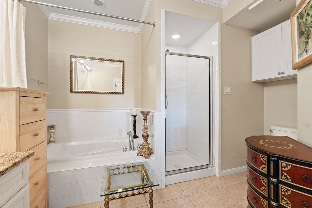 Paradise Island Condo, Multiple Beds, Hot Tub 17