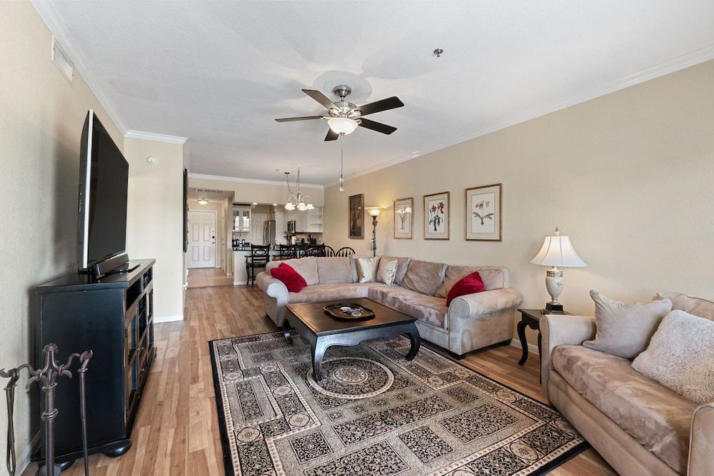 Paradise Island Condo, Multiple Beds, Hot Tub 12