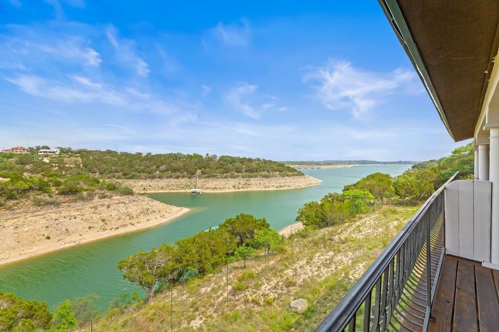 Shiraz Haus - Unit B House, Multiple Beds, Balcony 19