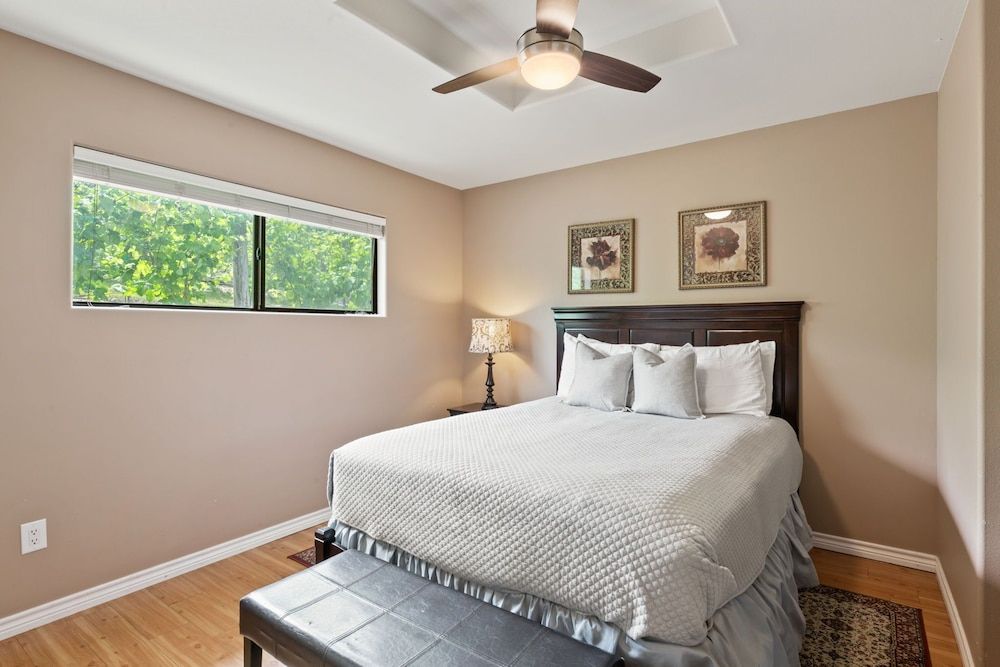 Shiraz Haus - Unit B House, Multiple Beds, Balcony 4