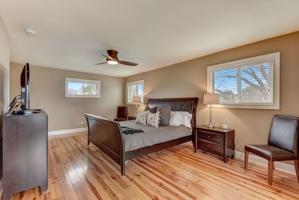 Hillview Estate House, Multiple Beds, Patio (4) 4