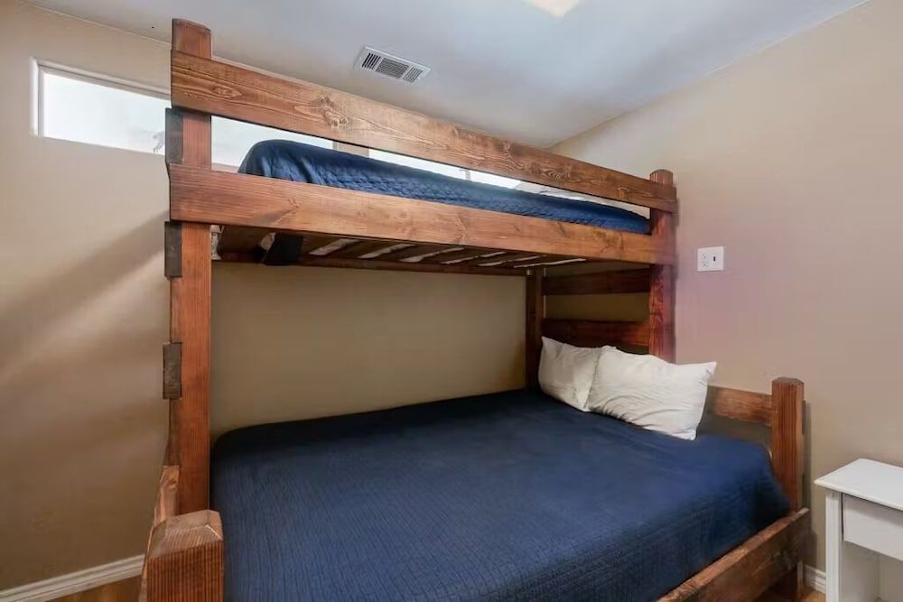 Vineyard Haus House, Multiple Beds, Balcony 5