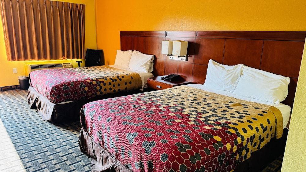 Standard Double Room, 2 Queen Beds