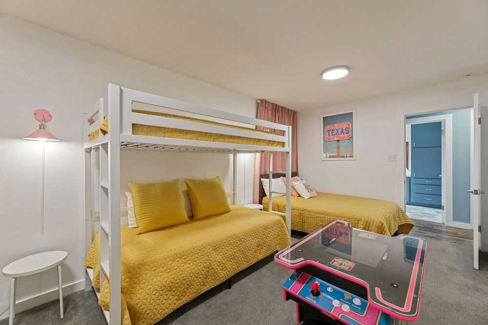 TX Sunset Ranch House, Multiple Beds, Patio, Garden View (TX Sunset Ranch (17)) 11