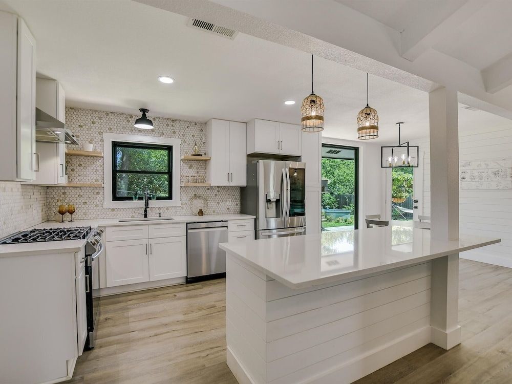 Cherilliam Estate House, Multiple Beds, Pool Access, Garden View (9) 9