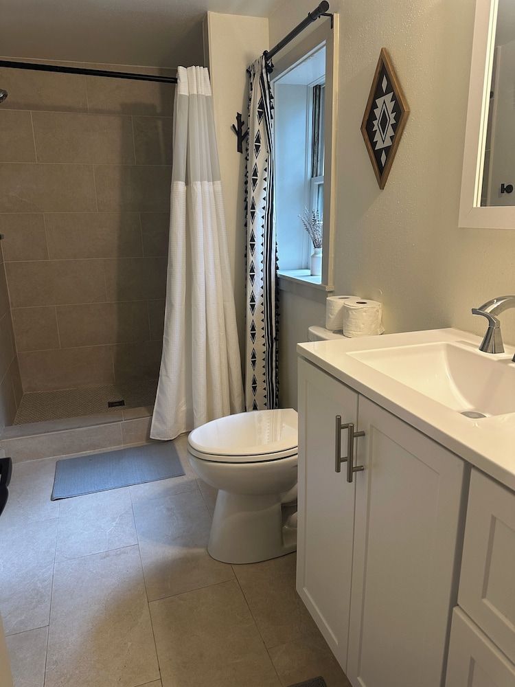 Wildrest Hotel Comfort House, 4 Bedrooms, Non Smoking, Courtyard View 20