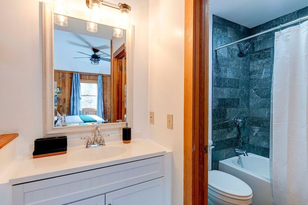 Wildrest Hotel Deluxe Suite, Non Smoking, Pets Allowed 4