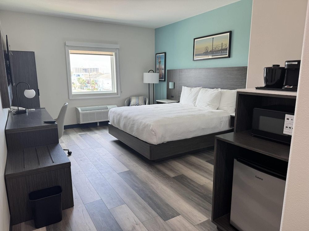 Standard Room, 1 King Bed, Non Smoking