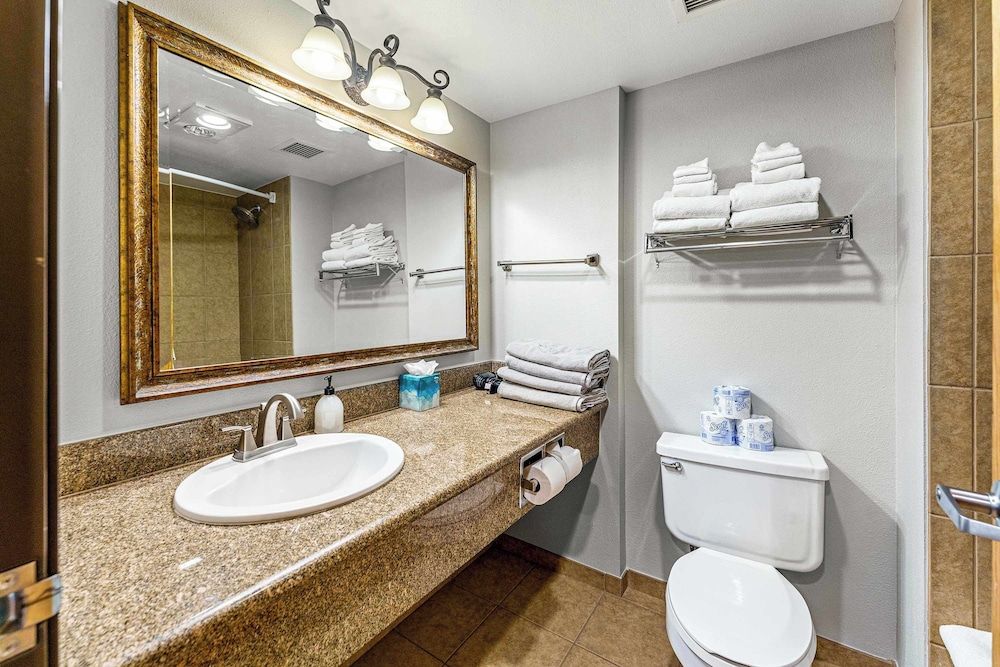 The Grand Lodge by Traverse Hospitality (No Resort Fees) Design Studio No Resort Fee 5