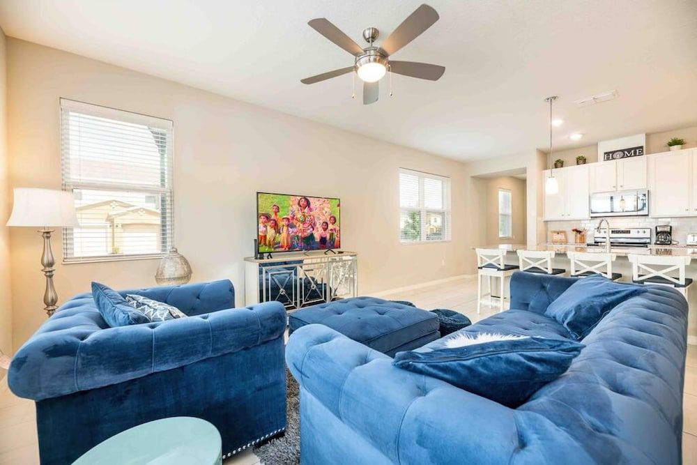 Super Chic-4 Bedroom Townhome IN Disney Area Apartment 4