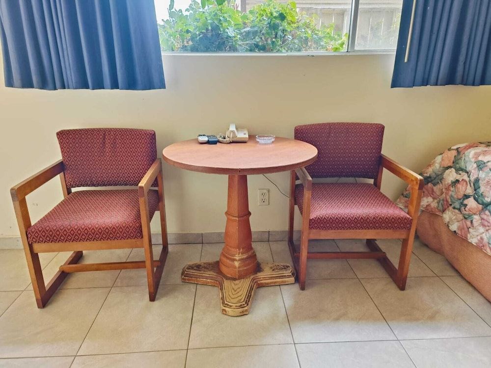 Pen Ann by Capital O Pharr/McAllen TX Room, 2 Queen Beds, Smoking 3