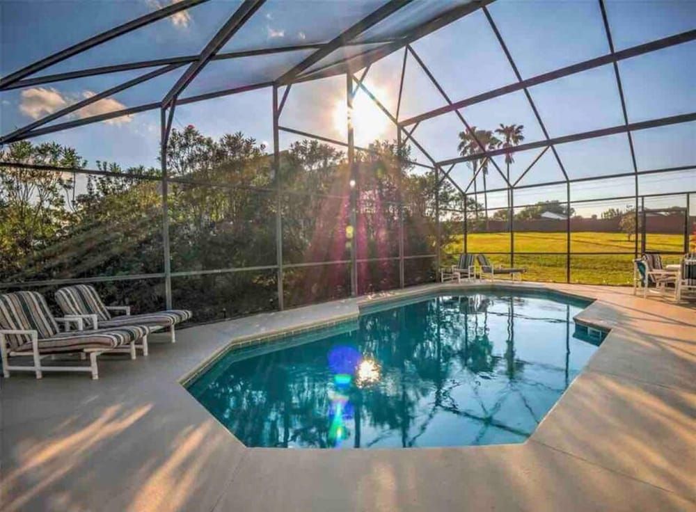 Super Glam- Designs Game Room Pool House 36