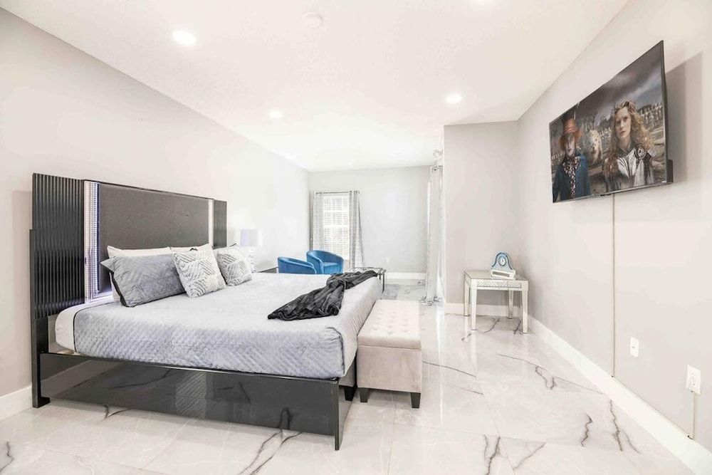 Super Glam- Designs Game Room Pool House 13