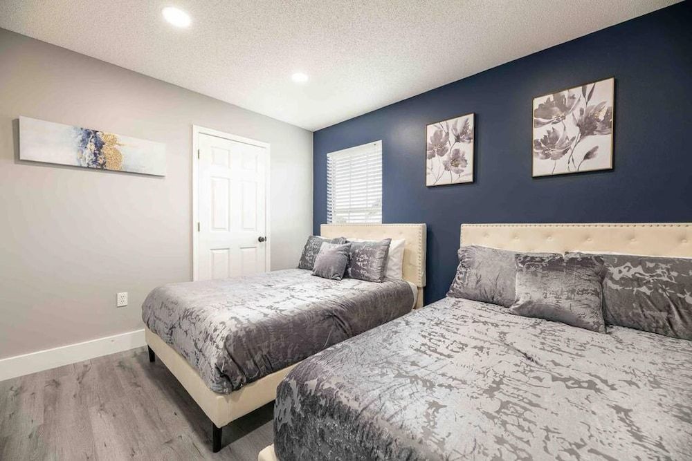 Super Glam- Designs Game Room Pool House 22