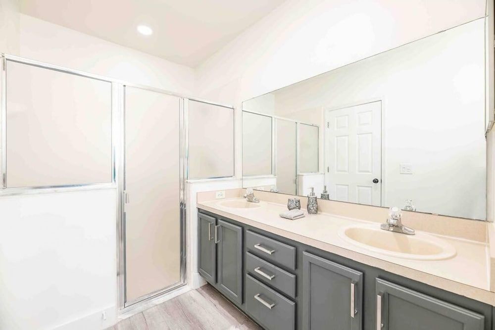 Super Glam- Designs Game Room Pool House 17