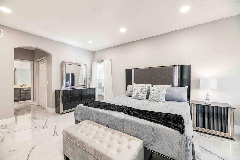 Super Glam- Designs Game Room Pool House 14