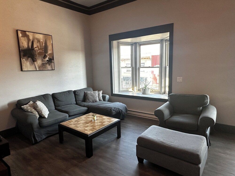 Downtown Lofts Premium Apartment, City View 8