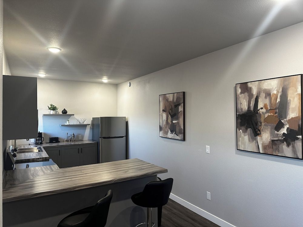 Downtown Lofts Luxury Apartment, City View 7