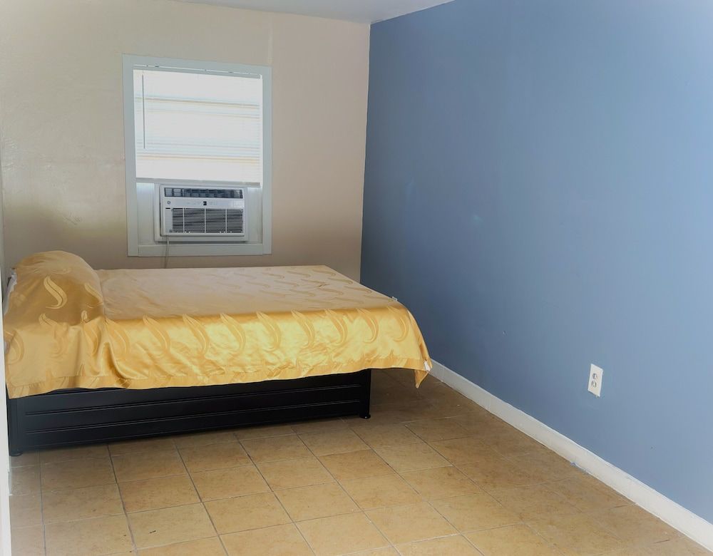 Classic Single Room