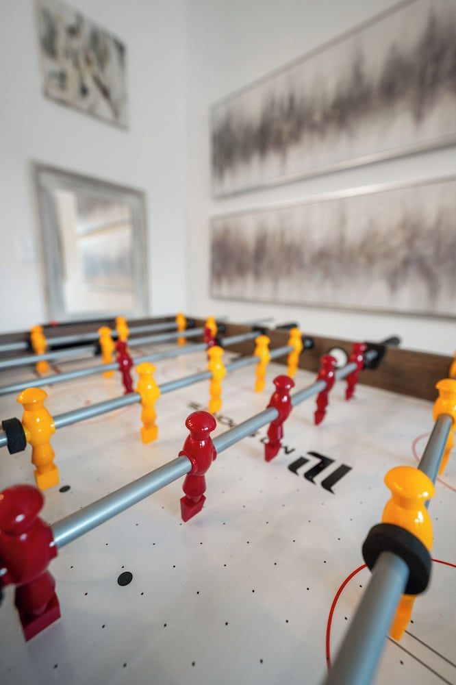 Luxurious Apartments - Pool Gym Bikes Luxury Apartment, 3 Bedrooms, Mobility Accessible, Pets Allowed 10