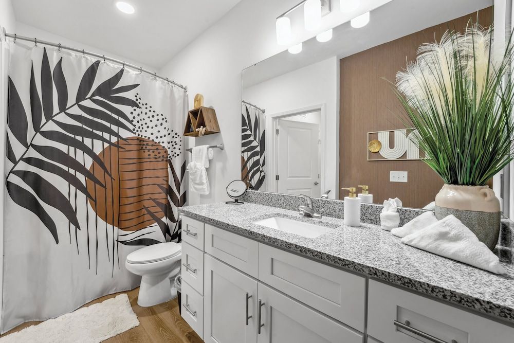 Luxurious Apartments - Pool Gym Bikes Luxury Apartment, 1 Bedroom, Pets Allowed 27