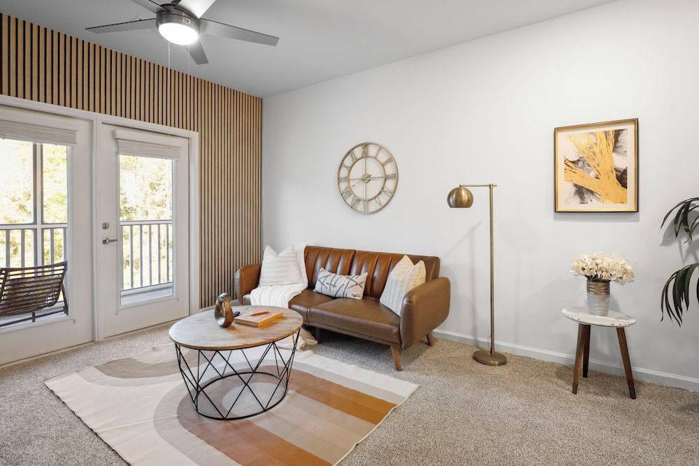 Luxurious Apartments - Pool Gym Bikes Luxury Apartment, 1 Bedroom, Pets Allowed 18