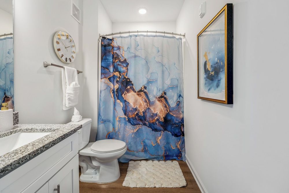 Luxurious Apartments - Pool Gym Bikes Luxury Apartment, 3 Bedrooms, Mobility Accessible, Pets Allowed 56