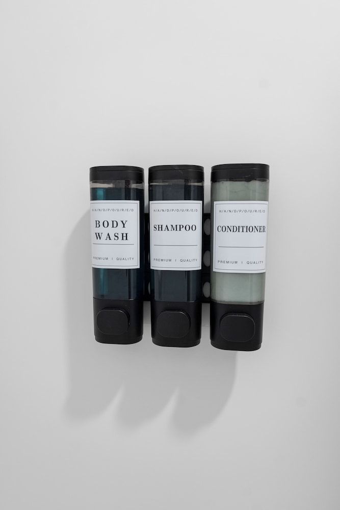 Luxurious Apartments - Pool Gym Bikes Luxury Apartment, 3 Bedrooms, Mobility Accessible, Pets Allowed 55