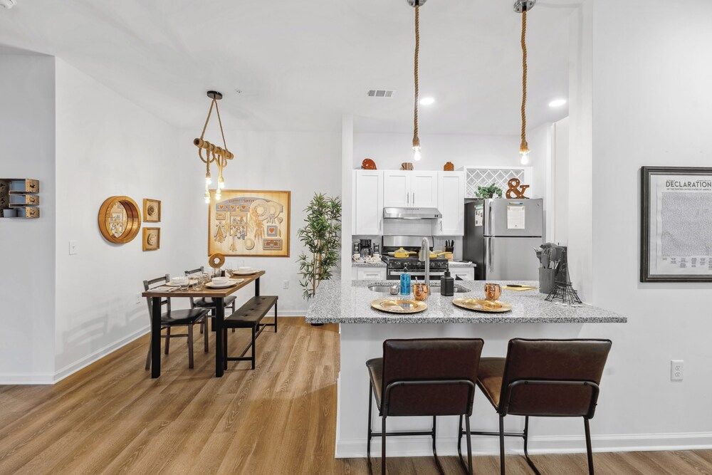 Luxurious Apartments - Pool Gym Bikes Luxury Apartment, 1 Bedroom, Mobility Accessible, Ground Floor 7