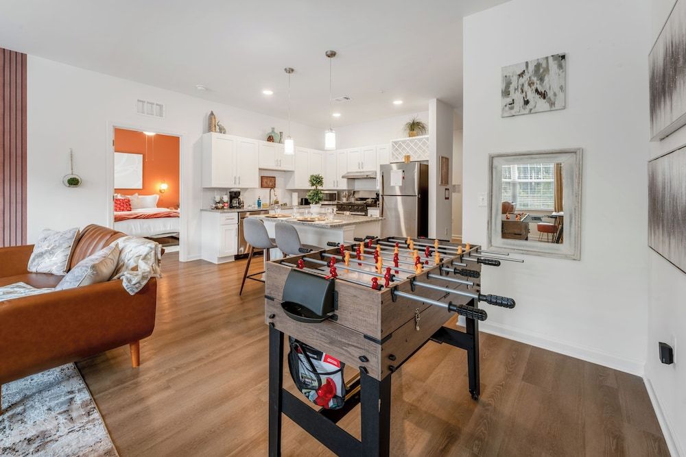 Luxurious Apartments - Pool Gym Bikes Luxury Apartment, 3 Bedrooms, Mobility Accessible, Pets Allowed 34