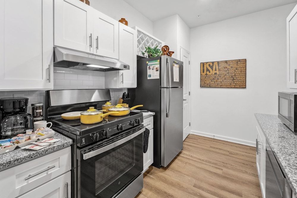 Luxurious Apartments - Pool Gym Bikes Luxury Apartment, 1 Bedroom, Mobility Accessible, Ground Floor 10