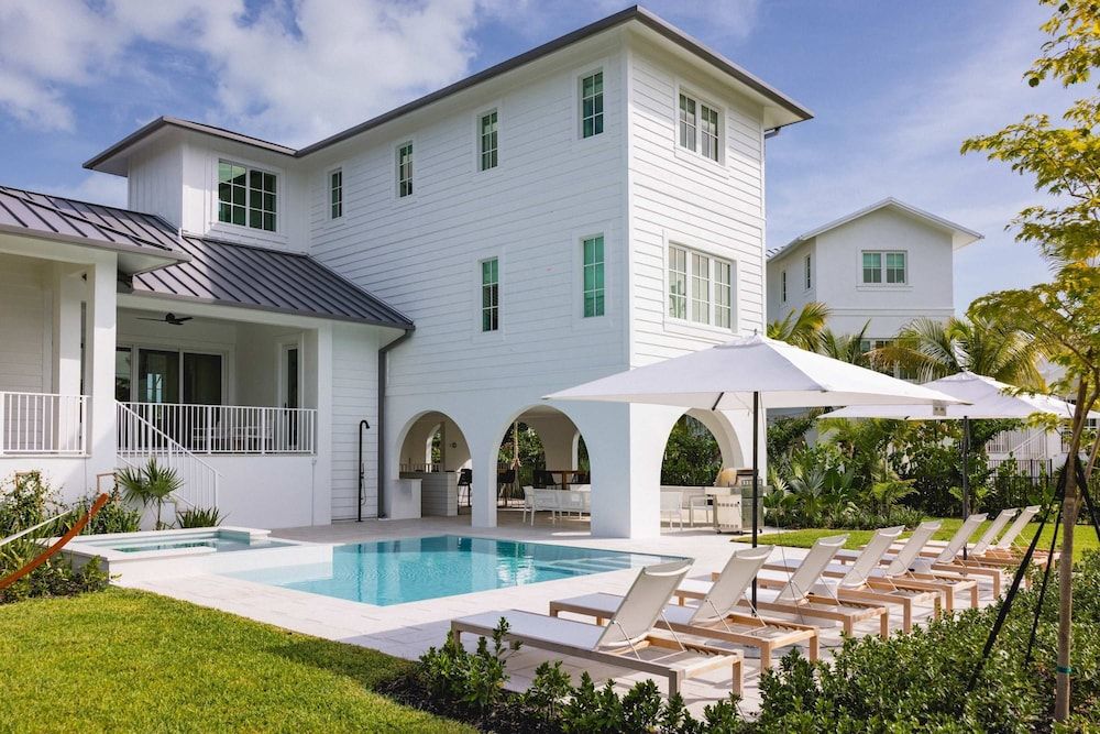 Brand New The Greenmoor House With Pool House 39