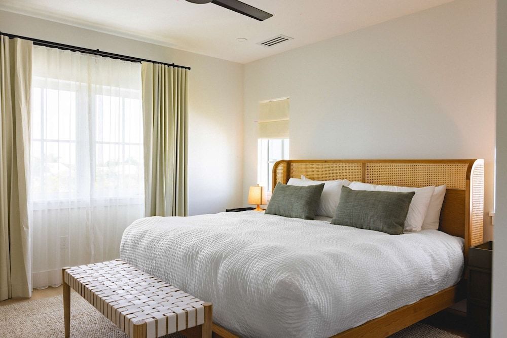 Brand New The Greenmoor House With Pool House 21