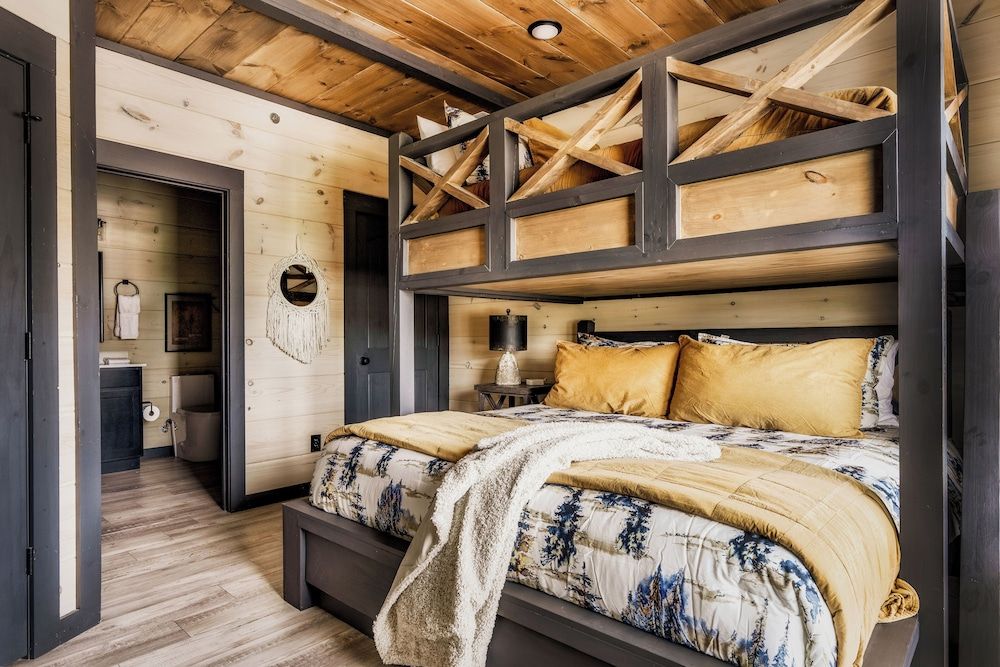 Star Gazer Luxury Rooftop Cabin Exclusive House, 5 Bedrooms, Balcony, Mountain View 13