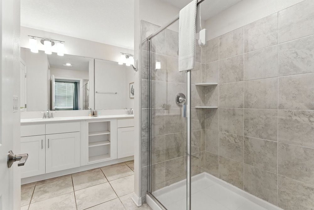 Storey Lake condos by UNE Homes Comfort Apartment 16