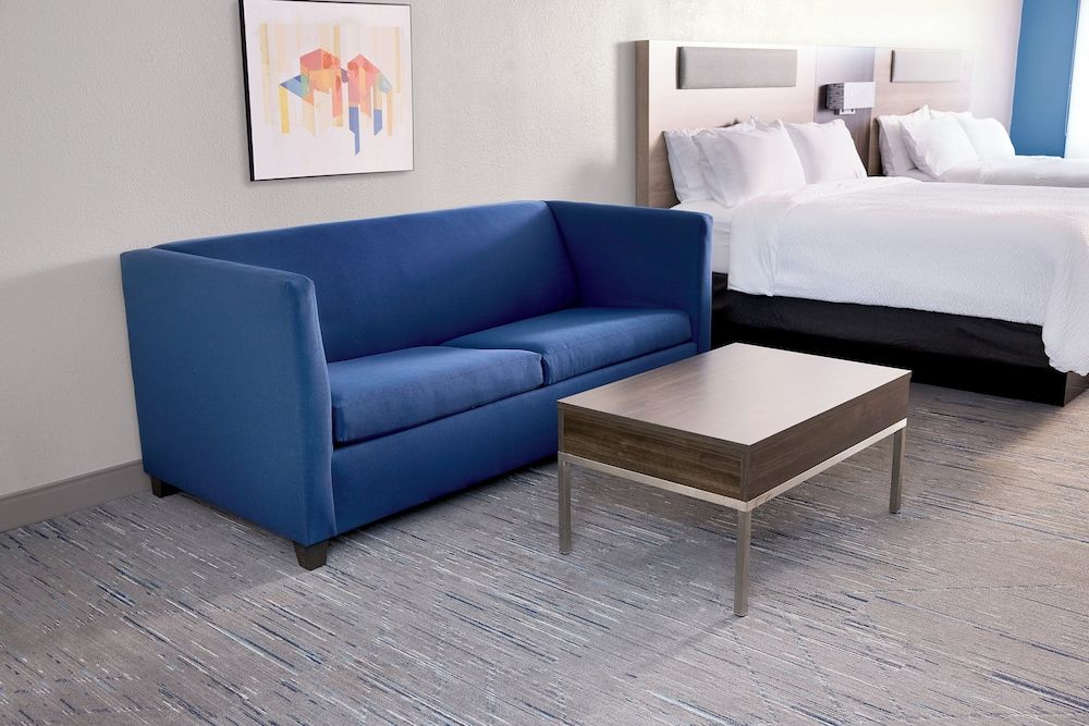 Suite, 2 Queen Beds, Accessible, Non Smoking (Communications)