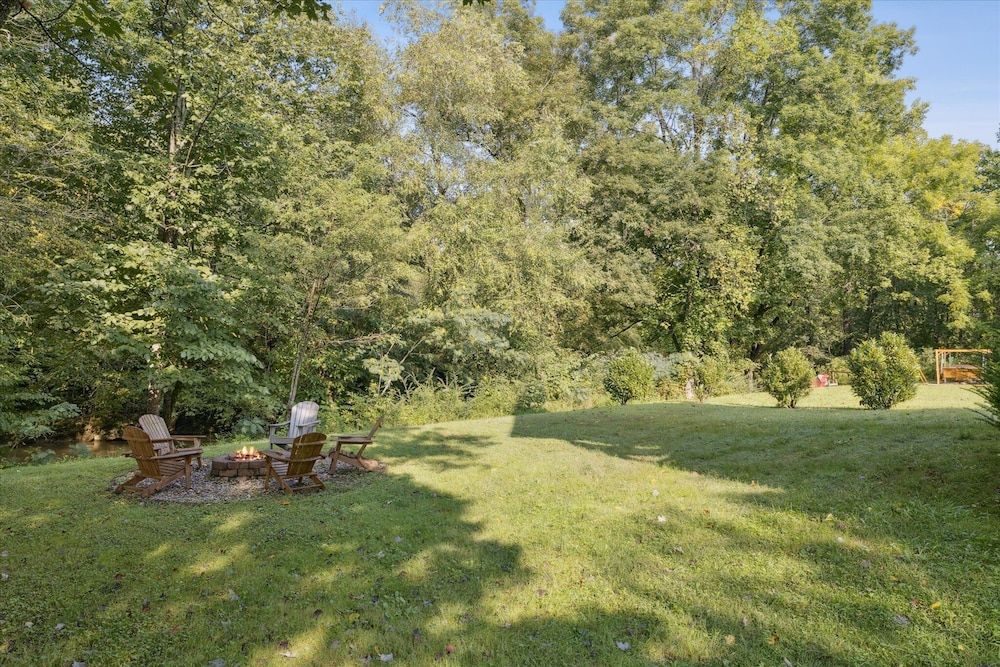 River View Dog Friendly Game Room w Hot Tub Apartment 20