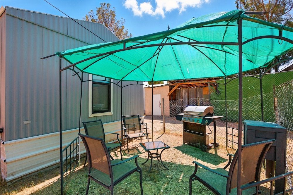 Desert Haven Cozy 2-Bedroom Mobile Home Near NMSU 2 Home House, 2 Bedrooms 24