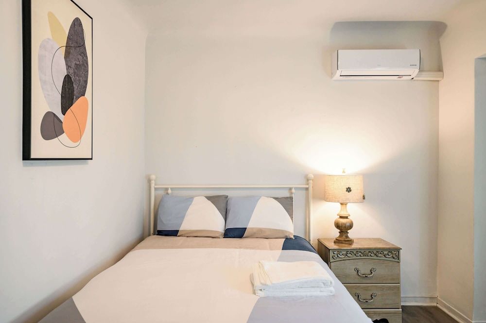 Near LA Cozy Home With Full Kitchen & Laundry Apartment, 2 Queen Beds, Patio, Garden View (307-3 Alhambra) 10