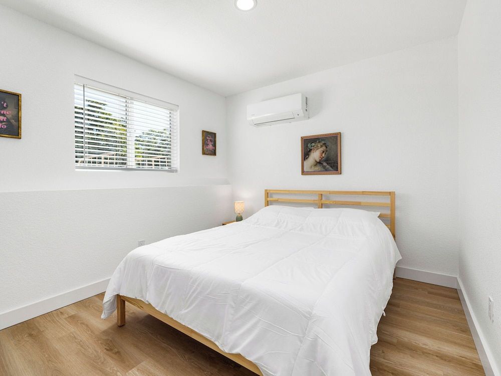 Comfort Apartment, City View