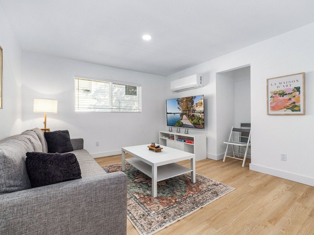 Casitas en Pueblo - Central Lofts Gallery Apartment, City View 8