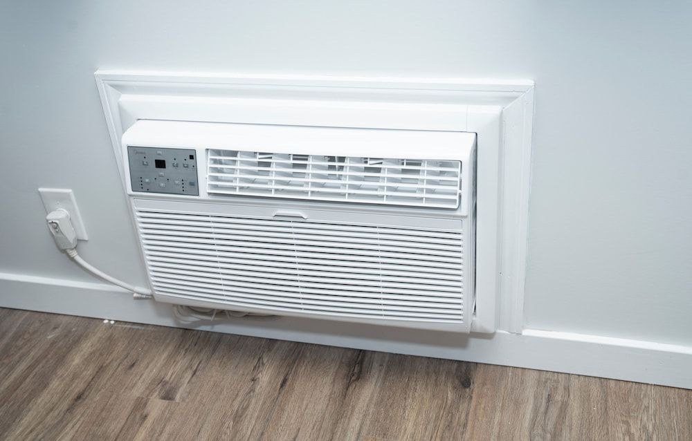 Rainbow Motel Standard Room, 1 King Bed, Smoking, Pets Allowed 6