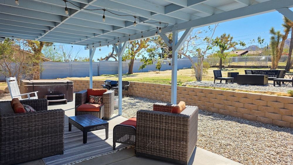 Starlight Ranch - Hot Tub, Fire Pit & Grill 3 Bedroom Home House, 3 Bedrooms 26