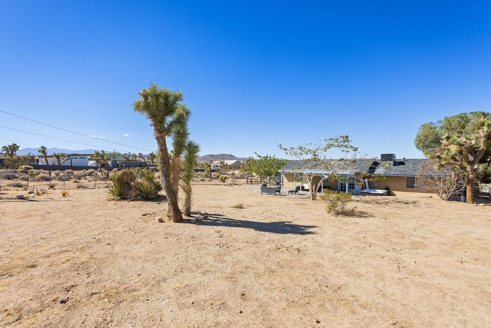 Starlight Ranch - Hot Tub, Fire Pit & Grill 3 Bedroom Home House, 3 Bedrooms 19